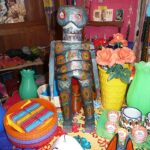 Masques et statues sculptés en bois - Tienda Esquipulas