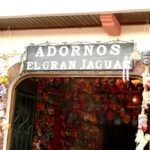Masques et statues sculptés en bois - Tienda Esquipulas