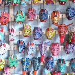 Masques et statues sculptés en bois - Tienda Esquipulas