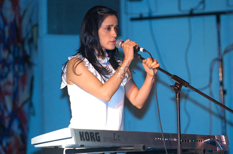Rencontre avec Julieta Venegas [chanteuse mexicaine] - Tienda Esquipulas