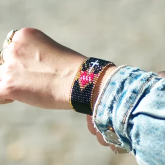 Black heart bracelet () - Tienda Esquipulas