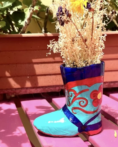 Aqua paper mache boot - Tienda Esquipulas