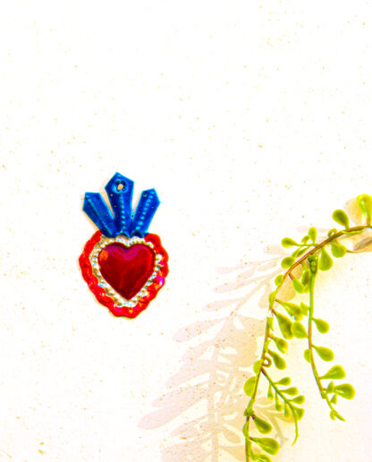 Mini trifoliate heart