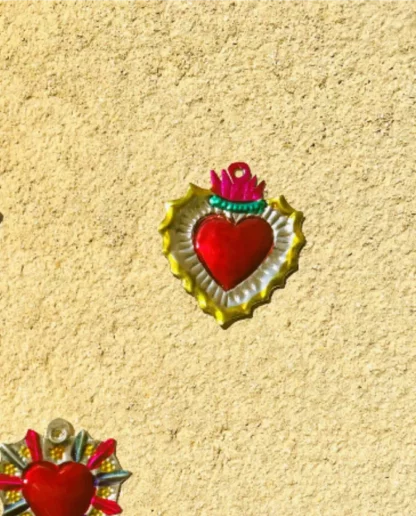 Mini corona heart