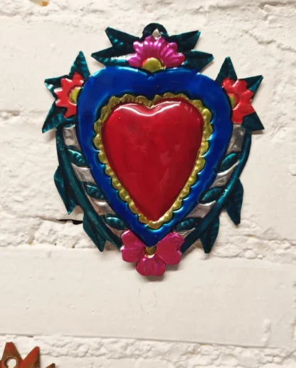 Heart leaves and branches