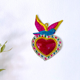 Ex-voto heart with pink wings