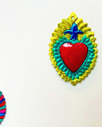 Coeur sacré lys rouge (Coeur ex voto scaled) - Tienda Esquipulas