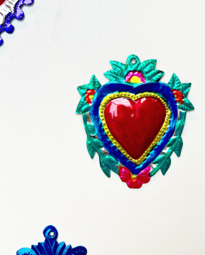 Heart leaves and branches