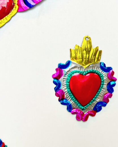 Heart edge crown