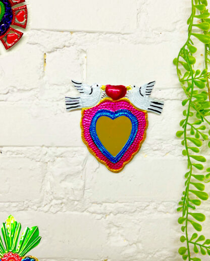 Miroir coeur sacré colombes fuschia (Coeur ex voto miroir) - Tienda Esquipulas