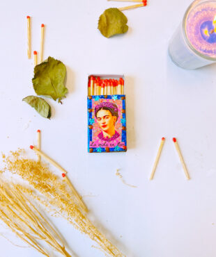 Boîte d’allumettes Frida rose (Boite d’allumettes frida rose) - Tienda Esquipulas